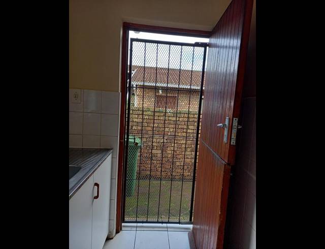 2 BEDROOM PROPERTY TO RENT IN BIRDSWOOD